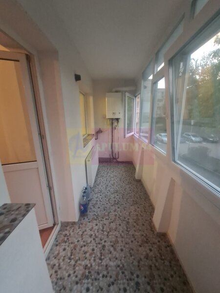Apartament cu 2 camere de vanzare in Campina